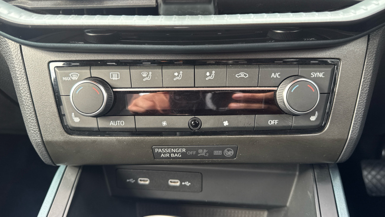 SEAT Arona 1.0 TSI 110 XPERIENCE Lux 5dr DSG Petrol Hatchback